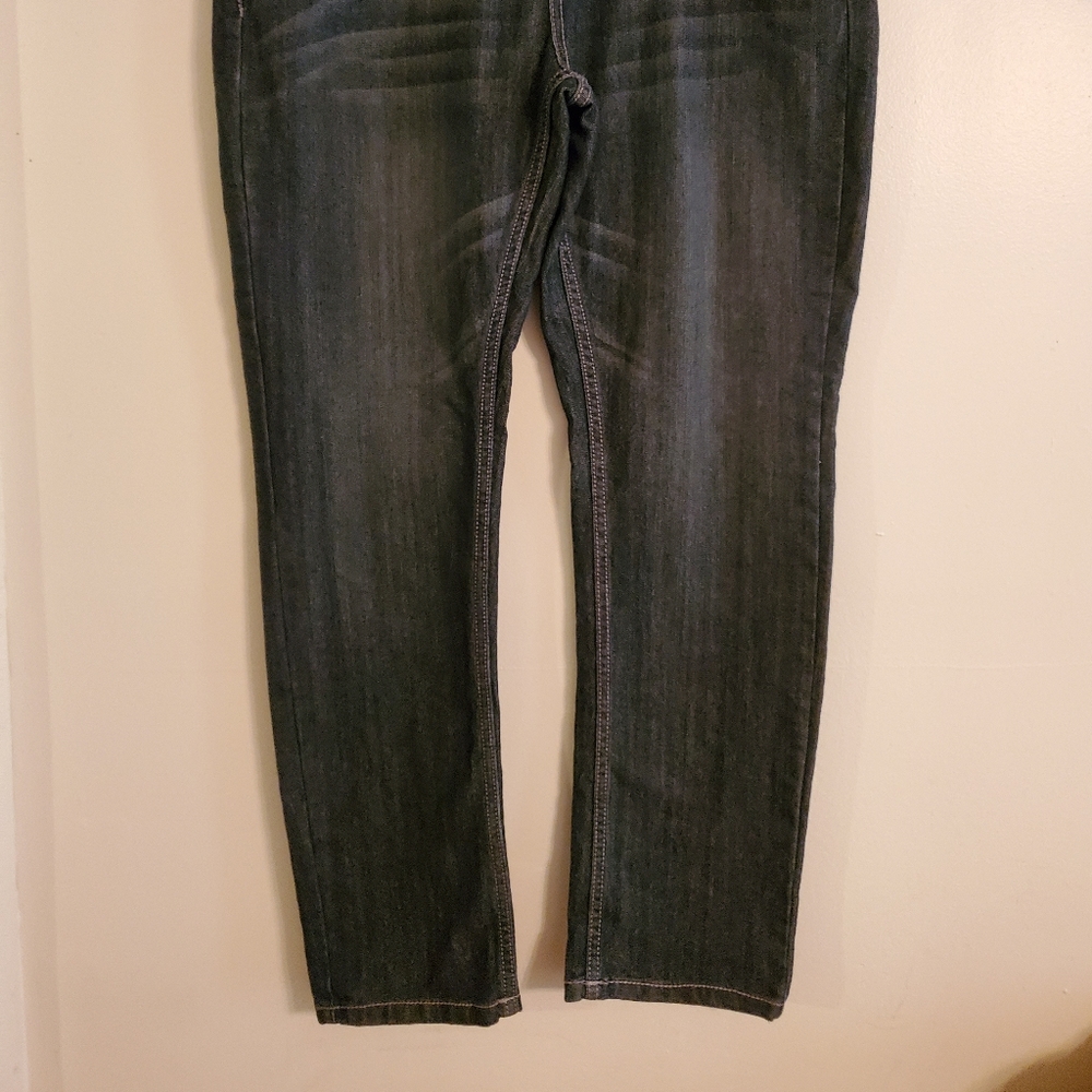 Jeans - Picture 4 of 5